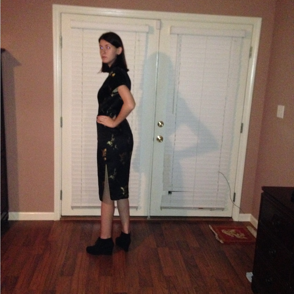 Elegant Black Floral Midi Dress